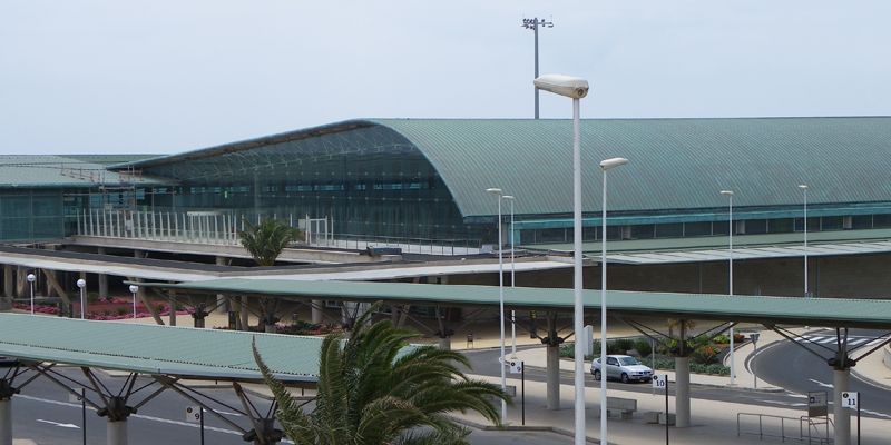 Aeropuerto-de-Fuerteventura1.jpg