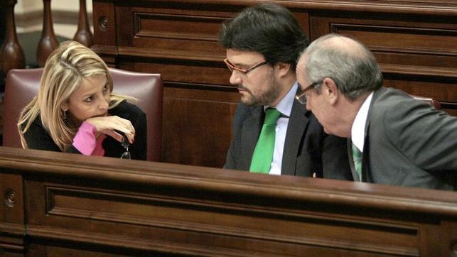 Australia-Fernando-Figuereo-Parlamento-Canarias_EDIIMA20140314_0666_15.jpg